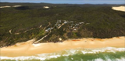 Happy Valley - Fraser Island - QLD T (PBH4 00 16231)